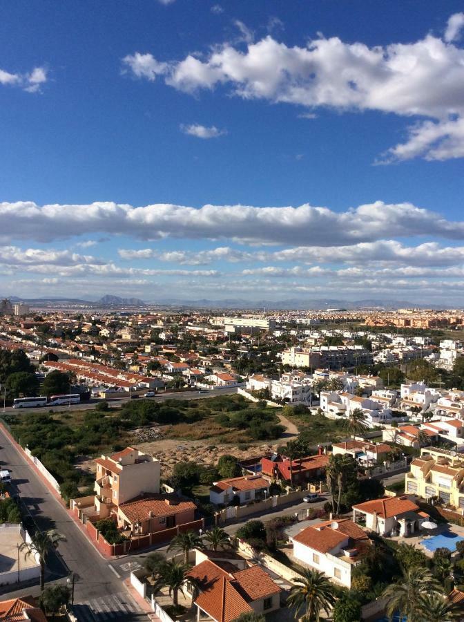 Tus Vacaciones Junto Al Mar Lägenhet Torrevieja Exteriör bild